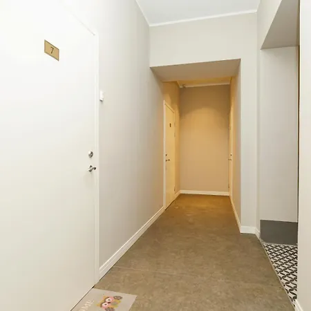 Bright, Stylish In Center Apartman
